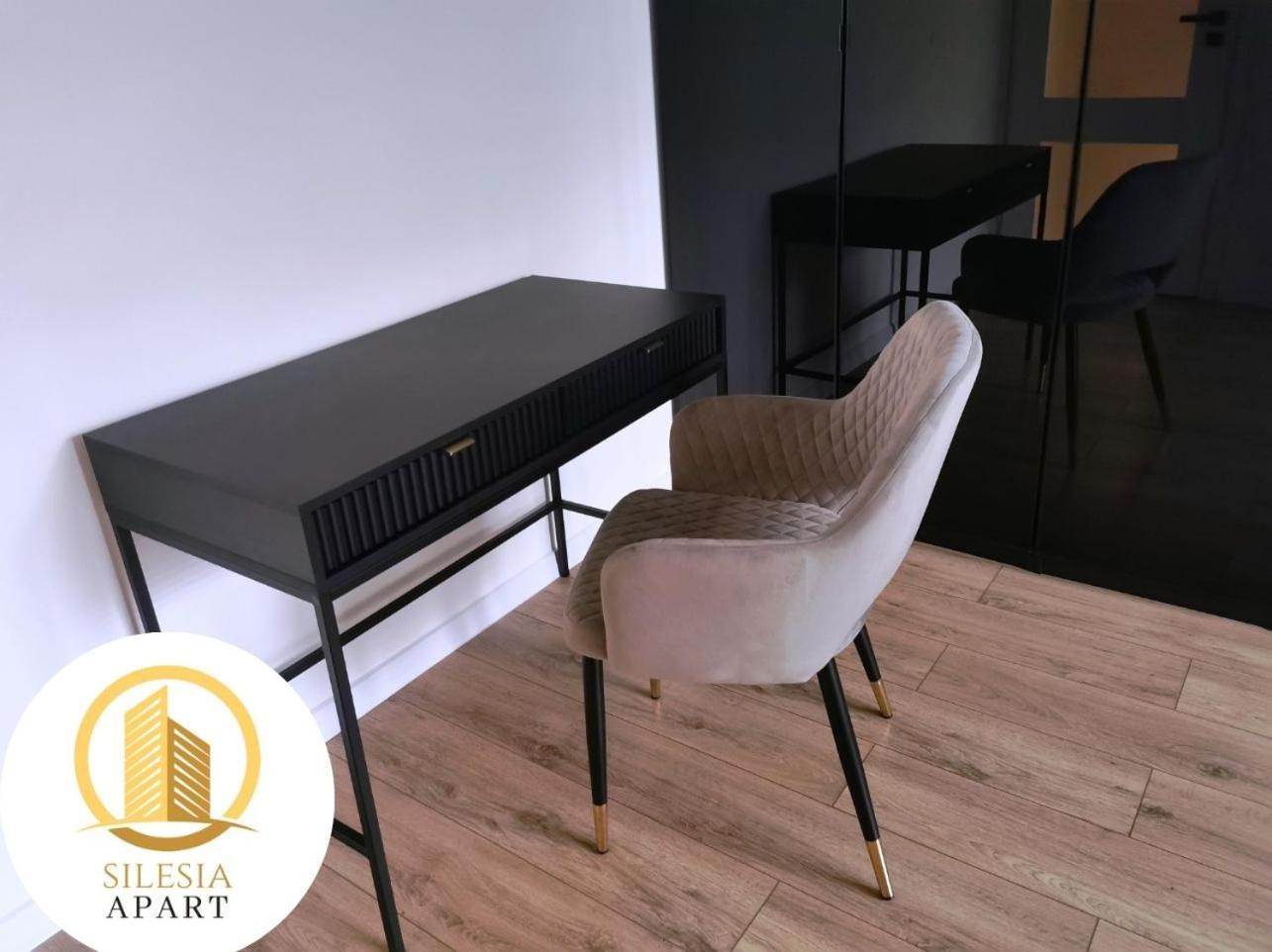 Apartament Ceglany Tychy Buitenkant foto